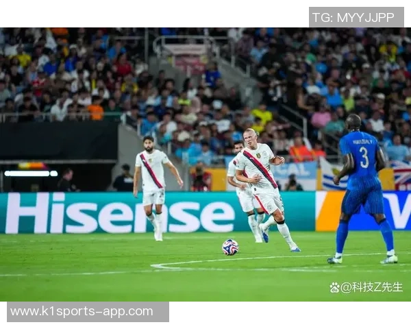 全球球星风采大汇聚 足坛巨星共演激情赛场精彩瞬间